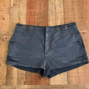 Free people women's size 12 herribone shorts with button accents